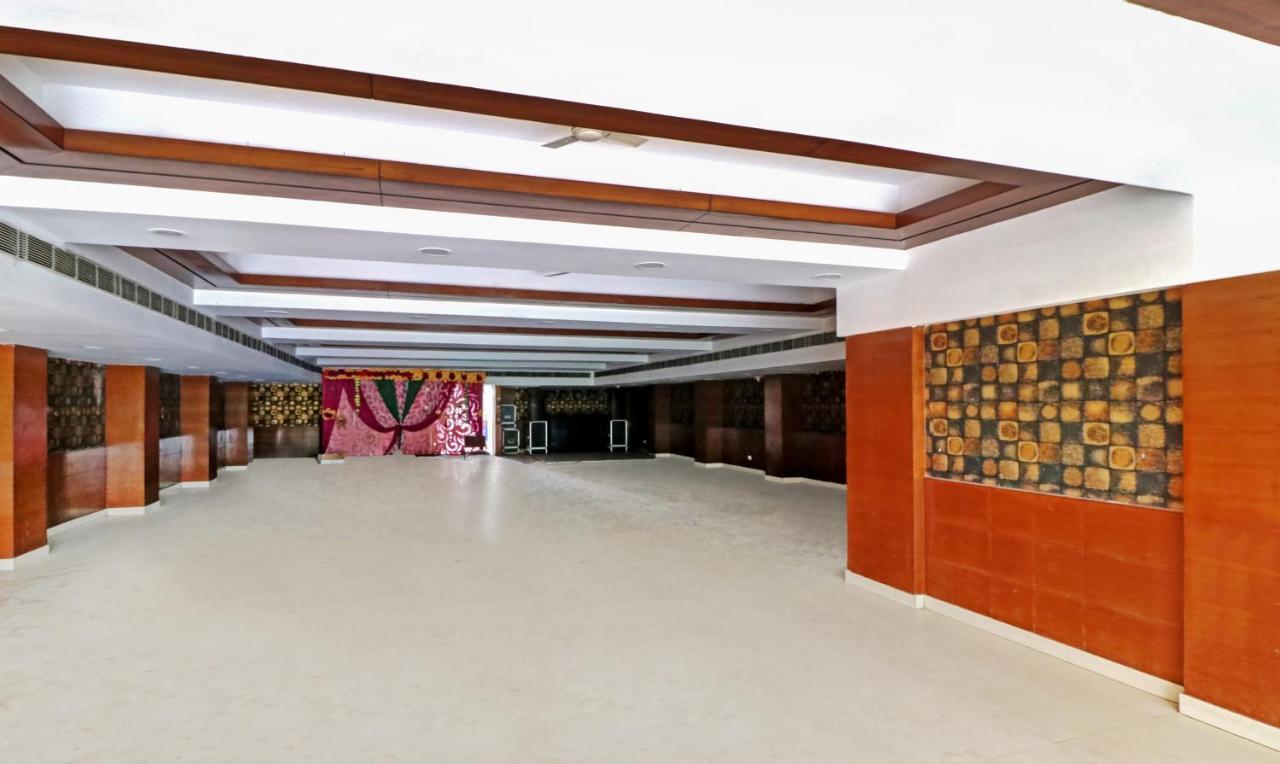 Treebo Galaxy Rooms Nova Deli Exterior foto